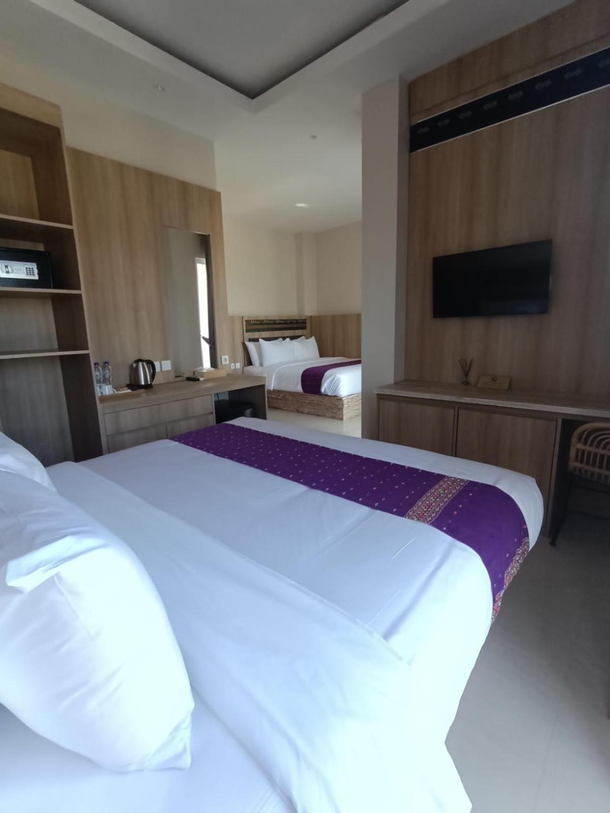 Dejavu 2.0 Hotel Bajo Komodo Labuan Bajo Esterno foto