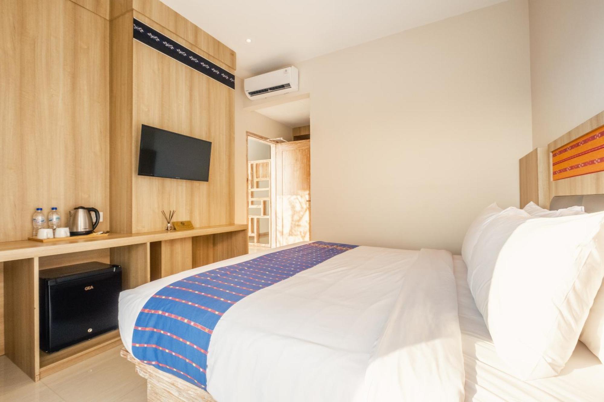 Dejavu 2.0 Hotel Bajo Komodo Labuan Bajo Esterno foto