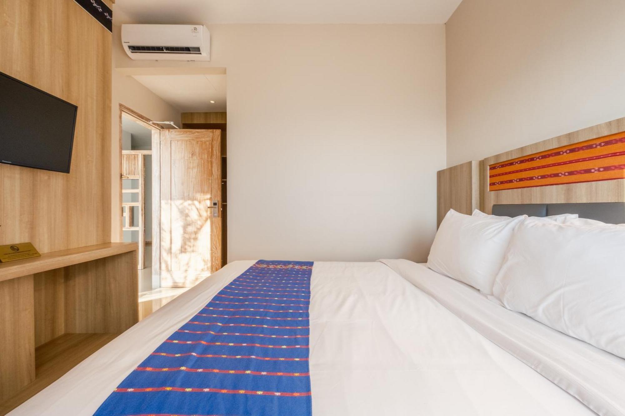 Dejavu 2.0 Hotel Bajo Komodo Labuan Bajo Esterno foto