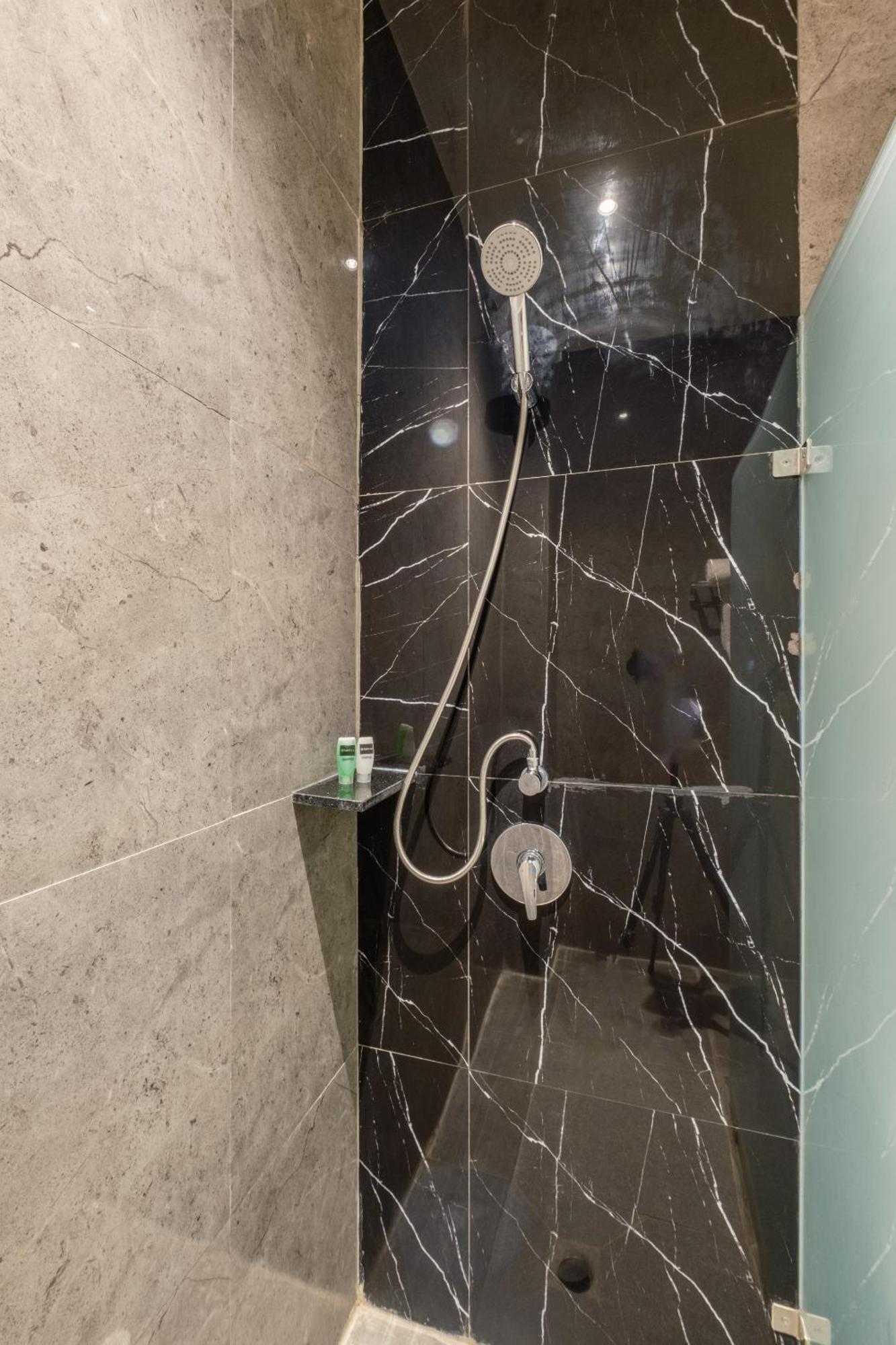 Dejavu 2.0 Hotel Bajo Komodo Labuan Bajo Esterno foto