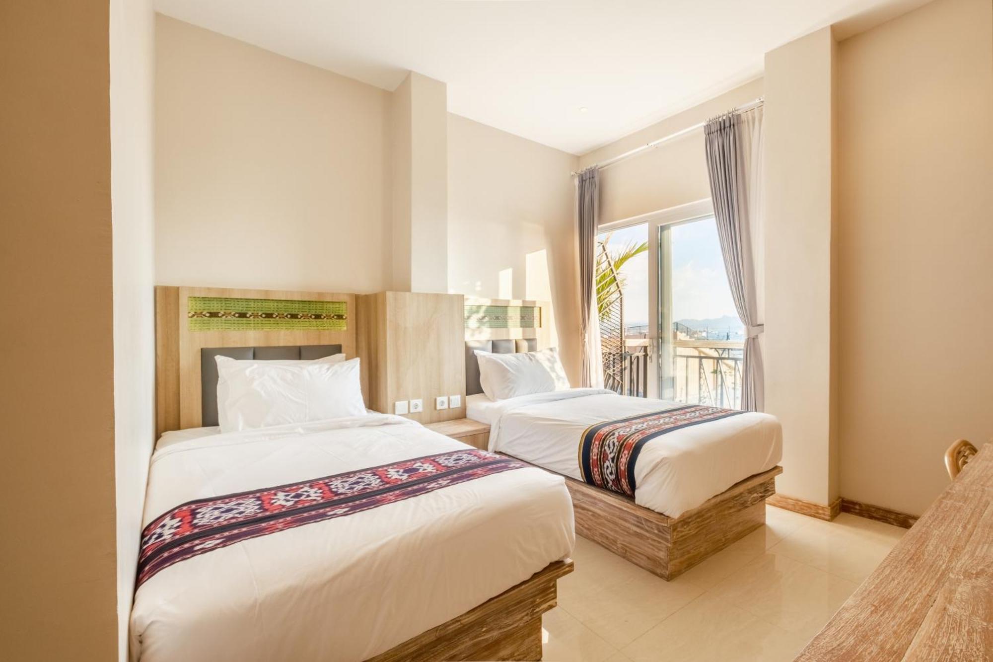 Dejavu 2.0 Hotel Bajo Komodo Labuan Bajo Esterno foto